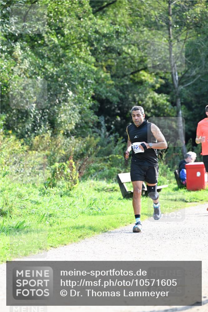 27.09.2026 - 35. Volkslauf durch das schöne Alstertal Dr. Thomas Lammeyer http://msf.ph/oto/10571605 27.09.2026 11:19:45 Laufen 322 meine-sportfotos.de
