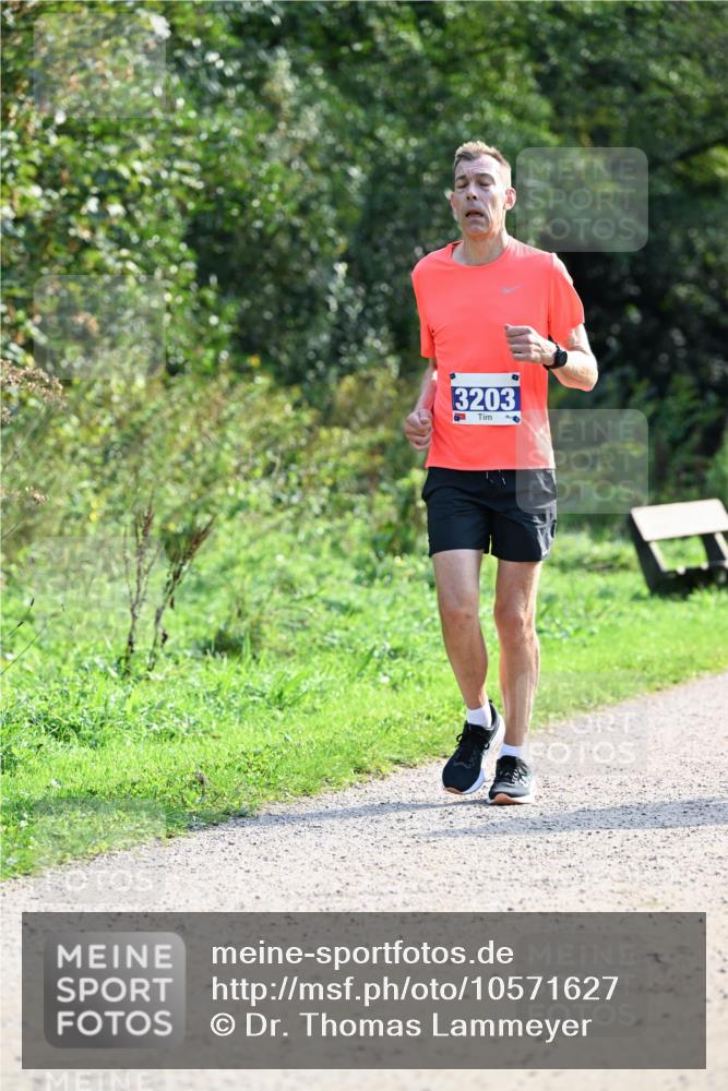 27.09.2026 - 35. Volkslauf durch das schöne Alstertal Dr. Thomas Lammeyer http://msf.ph/oto/10571627 27.09.2026 11:19:48 Laufen 3203 meine-sportfotos.de