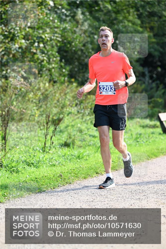 27.09.2026 - 35. Volkslauf durch das schöne Alstertal Dr. Thomas Lammeyer http://msf.ph/oto/10571630 27.09.2026 11:19:49 Laufen 3203 meine-sportfotos.de