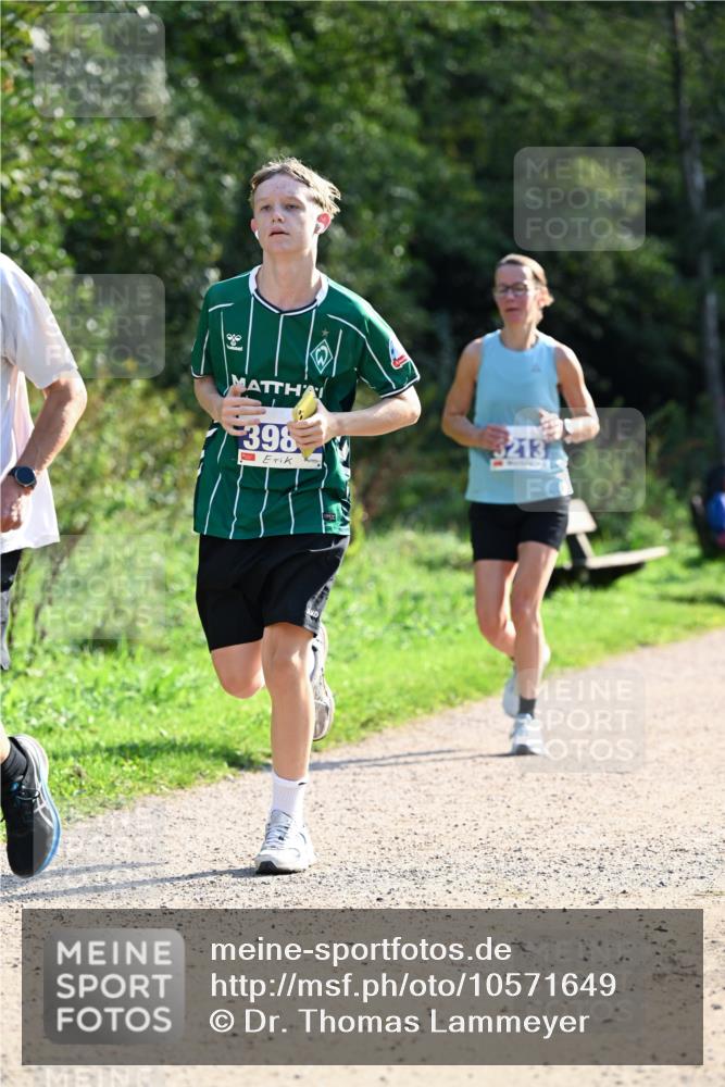 27.09.2026 - 35. Volkslauf durch das schöne Alstertal Dr. Thomas Lammeyer http://msf.ph/oto/10571649 27.09.2026 11:19:55 Laufen 398, 3213 meine-sportfotos.de