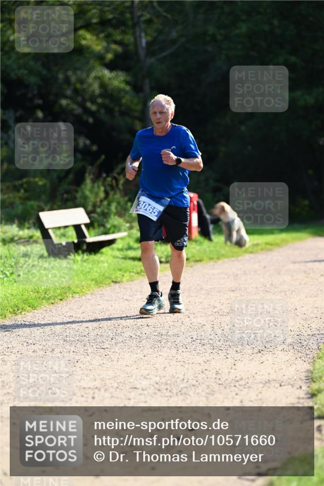 27.09.2026 - 35. Volkslauf durch das schöne Alstertal Dr. Thomas Lammeyer http://msf.ph/oto/10571660 27.09.2026 11:19:59 Laufen 3065 meine-sportfotos.de