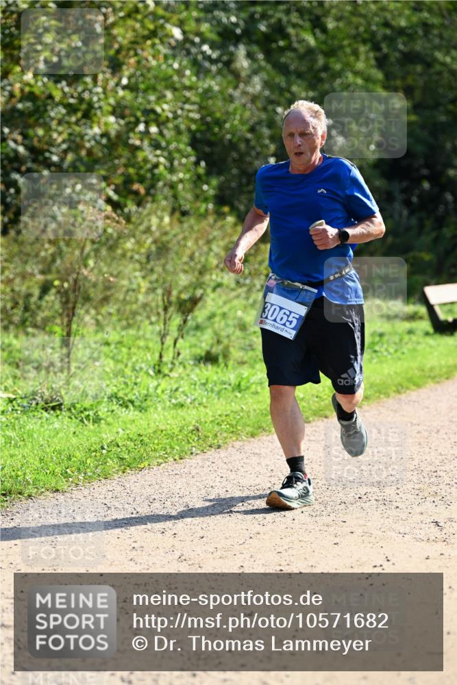 27.09.2026 - 35. Volkslauf durch das schöne Alstertal Dr. Thomas Lammeyer http://msf.ph/oto/10571682 27.09.2026 11:20:01 Laufen 3065 meine-sportfotos.de