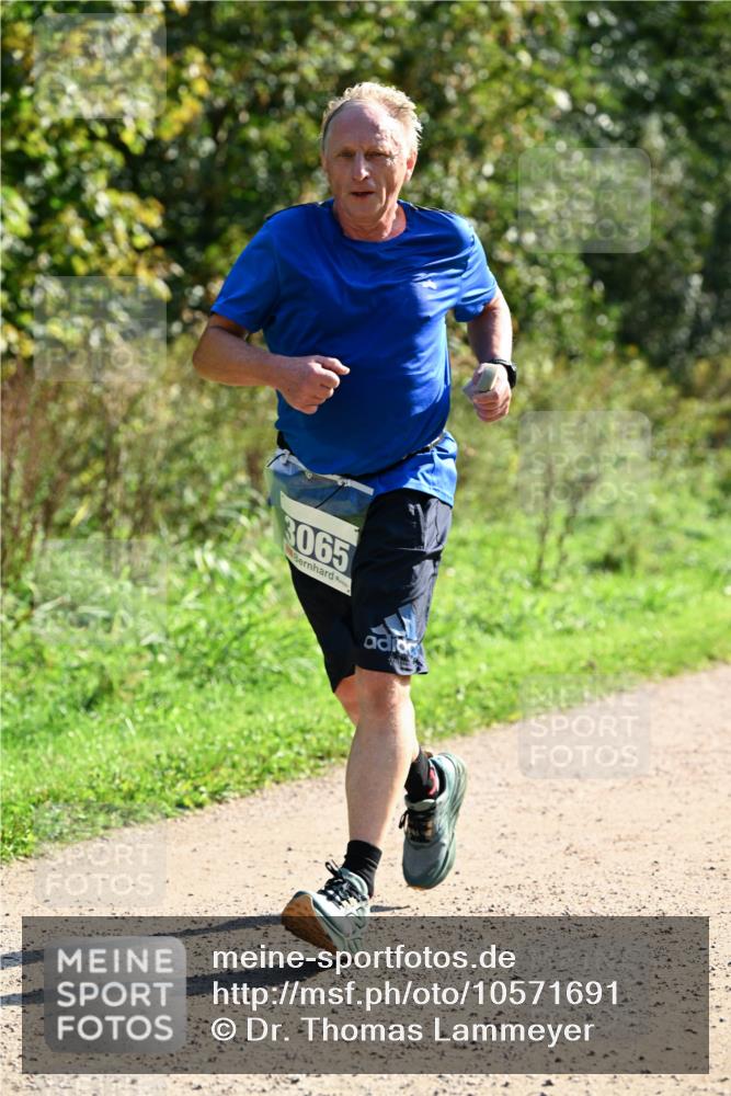 27.09.2026 - 35. Volkslauf durch das schöne Alstertal Dr. Thomas Lammeyer http://msf.ph/oto/10571691 27.09.2026 11:20:02 Laufen 3065 meine-sportfotos.de
