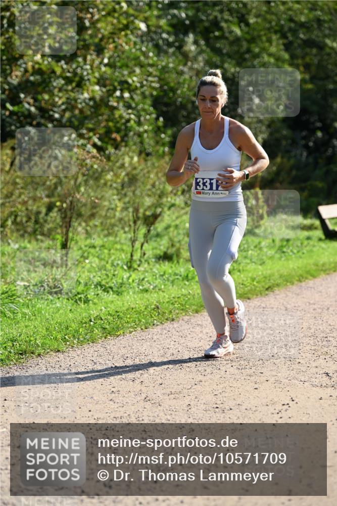 27.09.2026 - 35. Volkslauf durch das schöne Alstertal Dr. Thomas Lammeyer http://msf.ph/oto/10571709 27.09.2026 11:20:08 Laufen 331 meine-sportfotos.de