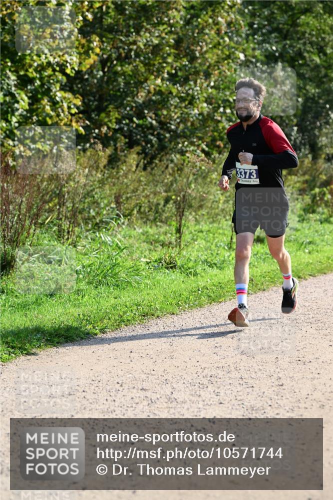 27.09.2026 - 35. Volkslauf durch das schöne Alstertal Dr. Thomas Lammeyer http://msf.ph/oto/10571744 27.09.2026 11:20:14 Laufen 3373 meine-sportfotos.de