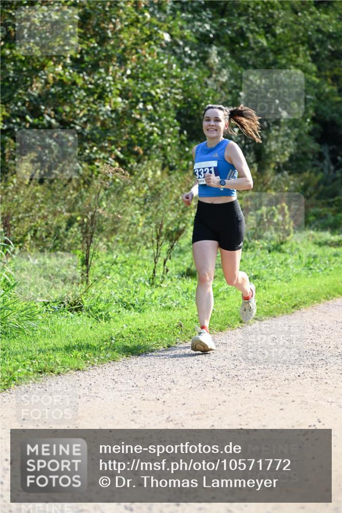 27.09.2026 - 35. Volkslauf durch das schöne Alstertal Dr. Thomas Lammeyer http://msf.ph/oto/10571772 27.09.2026 11:20:26 Laufen 3321 meine-sportfotos.de