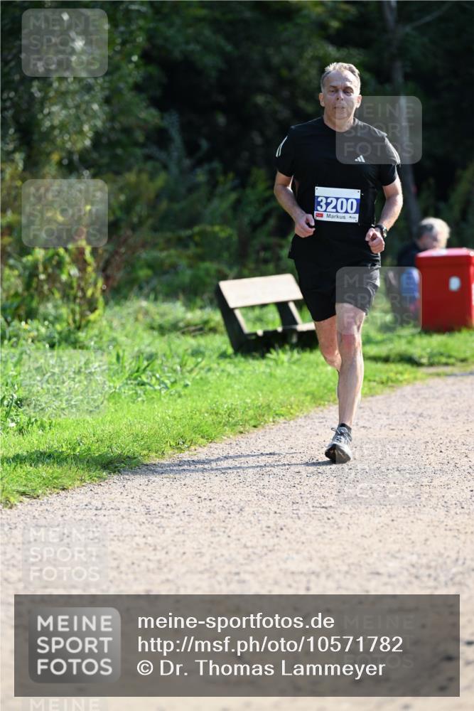 27.09.2026 - 35. Volkslauf durch das schöne Alstertal Dr. Thomas Lammeyer http://msf.ph/oto/10571782 27.09.2026 11:20:35 Laufen 3200 meine-sportfotos.de
