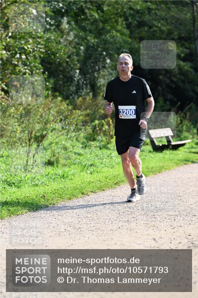 27.09.2026 - 35. Volkslauf durch das schöne Alstertal Dr. Thomas Lammeyer http://msf.ph/oto/10571793 27.09.2026 11:20:36 Laufen 3200 meine-sportfotos.de