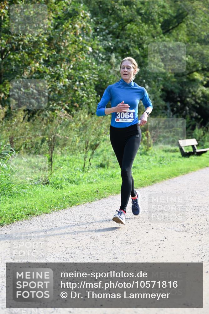 27.09.2026 - 35. Volkslauf durch das schöne Alstertal Dr. Thomas Lammeyer http://msf.ph/oto/10571816 27.09.2026 11:20:41 Laufen 3064 meine-sportfotos.de