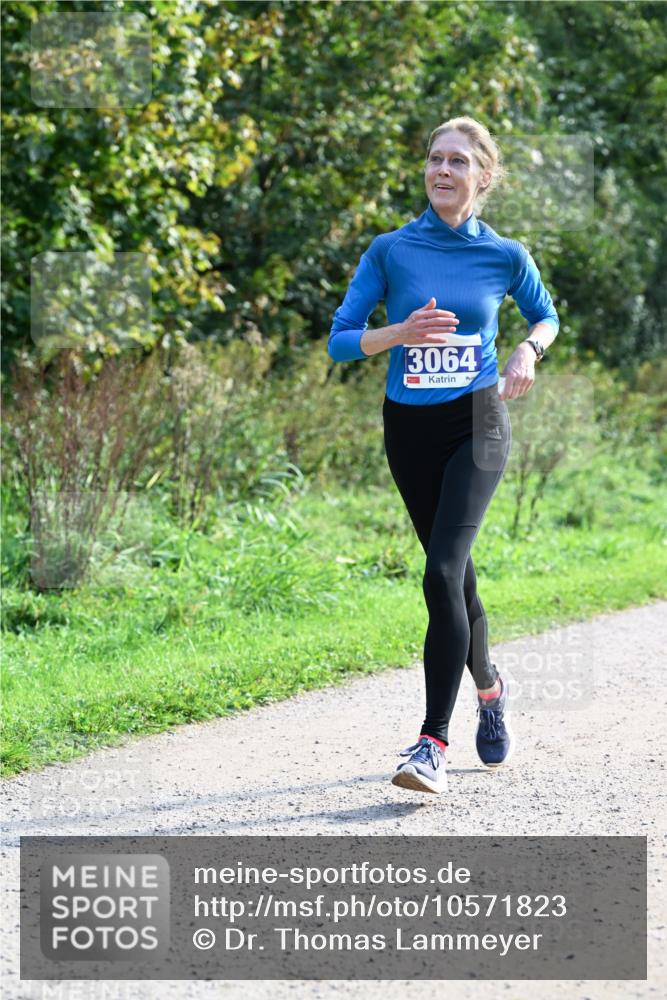 27.09.2026 - 35. Volkslauf durch das schöne Alstertal Dr. Thomas Lammeyer http://msf.ph/oto/10571823 27.09.2026 11:20:42 Laufen 3064 meine-sportfotos.de