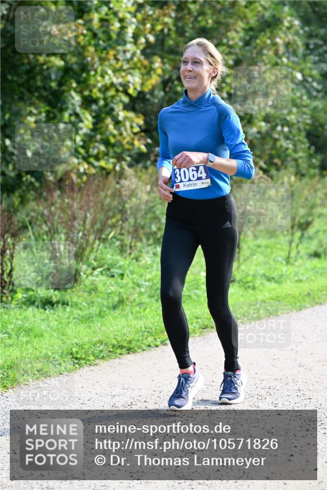 27.09.2026 - 35. Volkslauf durch das schöne Alstertal Dr. Thomas Lammeyer http://msf.ph/oto/10571826 27.09.2026 11:20:42 Laufen 3064 meine-sportfotos.de