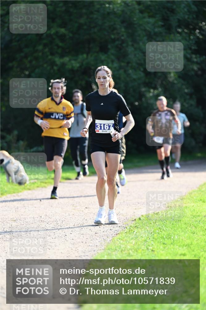 27.09.2026 - 35. Volkslauf durch das schöne Alstertal Dr. Thomas Lammeyer http://msf.ph/oto/10571839 27.09.2026 11:21:00 Laufen 3167 meine-sportfotos.de