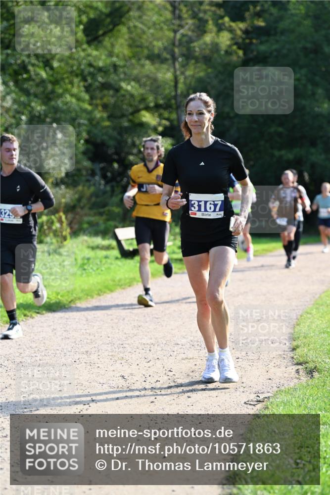 27.09.2026 - 35. Volkslauf durch das schöne Alstertal Dr. Thomas Lammeyer http://msf.ph/oto/10571863 27.09.2026 11:21:04 Laufen 325, 3167 meine-sportfotos.de