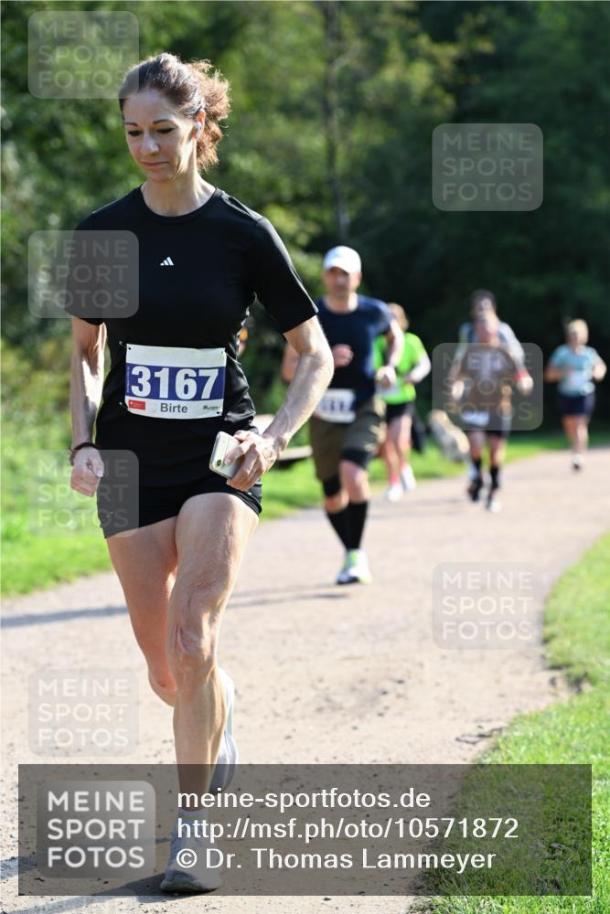 27.09.2026 - 35. Volkslauf durch das schöne Alstertal Dr. Thomas Lammeyer http://msf.ph/oto/10571872 27.09.2026 11:21:05 Laufen 3167 meine-sportfotos.de