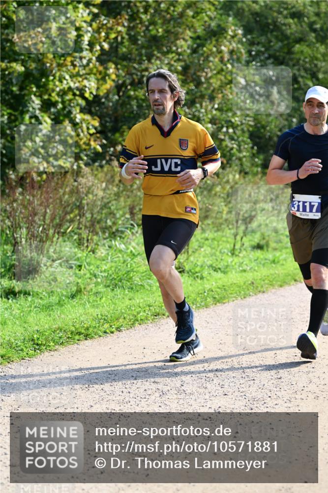 27.09.2026 - 35. Volkslauf durch das schöne Alstertal Dr. Thomas Lammeyer http://msf.ph/oto/10571881 27.09.2026 11:21:06 Laufen 3117 meine-sportfotos.de