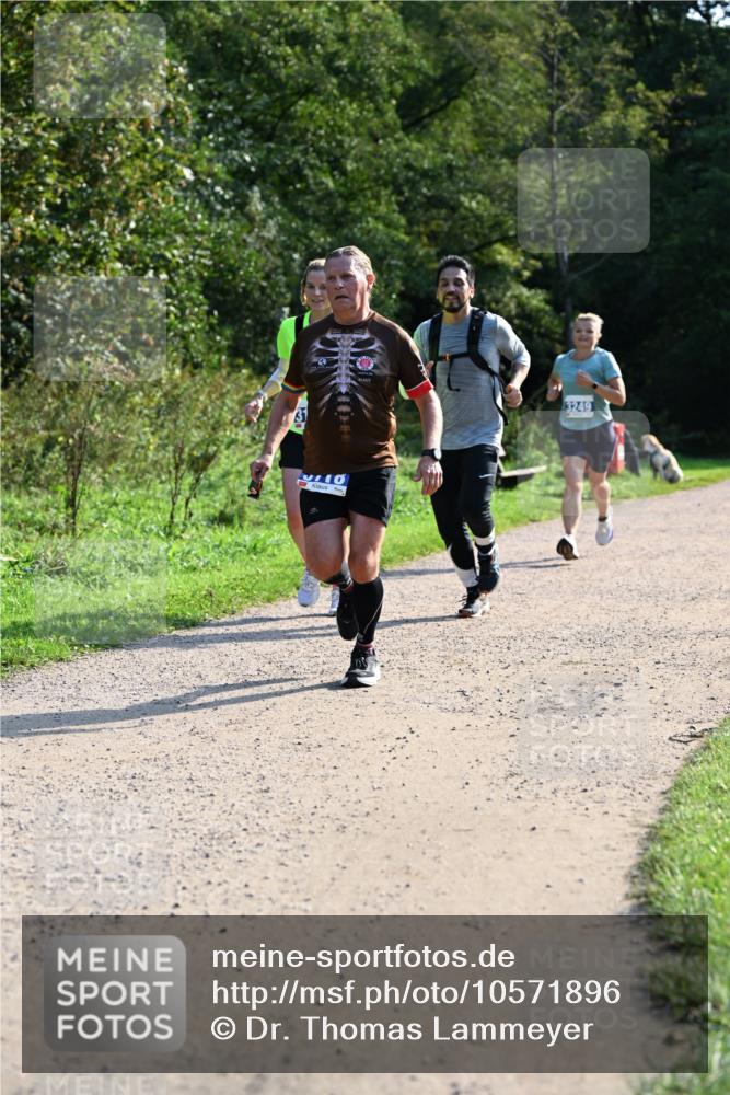 27.09.2026 - 35. Volkslauf durch das schöne Alstertal Dr. Thomas Lammeyer http://msf.ph/oto/10571896 27.09.2026 11:21:09 Laufen 3249 meine-sportfotos.de