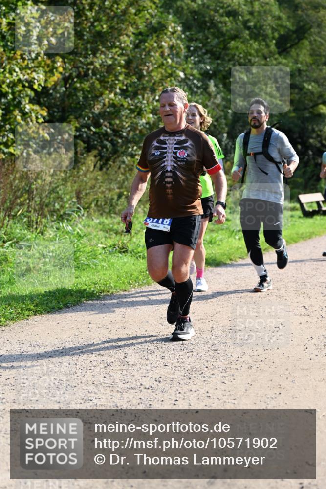 27.09.2026 - 35. Volkslauf durch das schöne Alstertal Dr. Thomas Lammeyer http://msf.ph/oto/10571902 27.09.2026 11:21:09 Laufen  meine-sportfotos.de