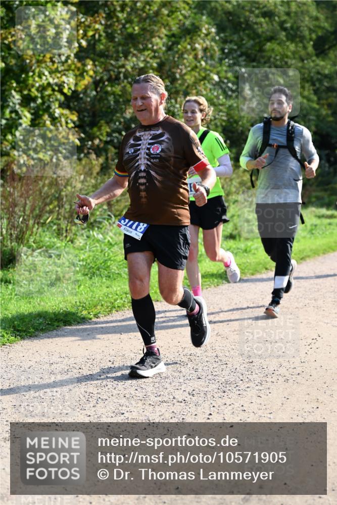 27.09.2026 - 35. Volkslauf durch das schöne Alstertal Dr. Thomas Lammeyer http://msf.ph/oto/10571905 27.09.2026 11:21:09 Laufen  meine-sportfotos.de