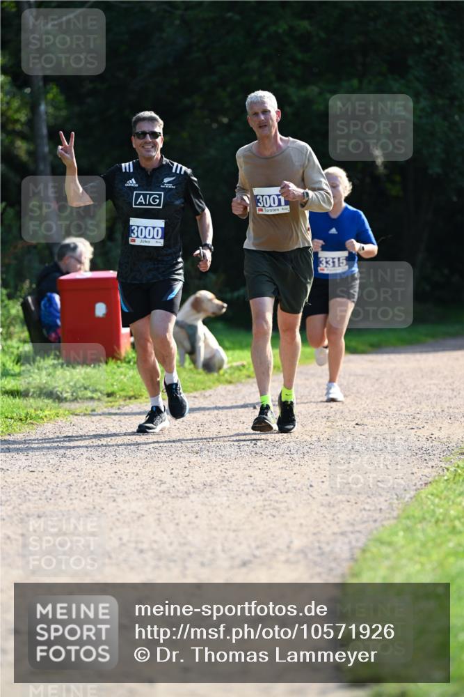 27.09.2026 - 35. Volkslauf durch das schöne Alstertal Dr. Thomas Lammeyer http://msf.ph/oto/10571926 27.09.2026 11:21:25 Laufen 3000, 3001, 3315 meine-sportfotos.de
