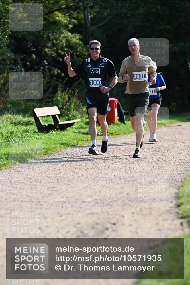 27.09.2026 - 35. Volkslauf durch das schöne Alstertal Dr. Thomas Lammeyer http://msf.ph/oto/10571935 27.09.2026 11:21:26 Laufen 3000, 3001, 315 meine-sportfotos.de
