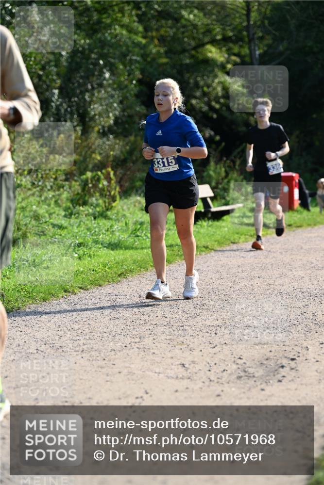 27.09.2026 - 35. Volkslauf durch das schöne Alstertal Dr. Thomas Lammeyer http://msf.ph/oto/10571968 27.09.2026 11:21:30 Laufen 3315 meine-sportfotos.de