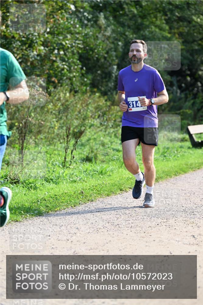 27.09.2026 - 35. Volkslauf durch das schöne Alstertal Dr. Thomas Lammeyer http://msf.ph/oto/10572023 27.09.2026 11:21:41 Laufen 314 meine-sportfotos.de