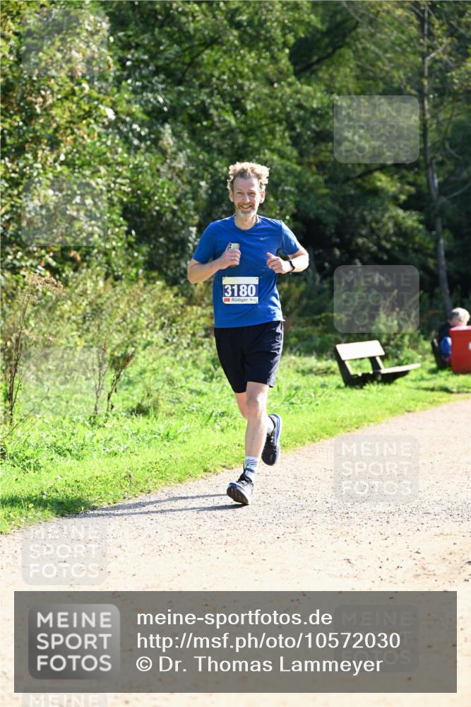 27.09.2026 - 35. Volkslauf durch das schöne Alstertal Dr. Thomas Lammeyer http://msf.ph/oto/10572030 27.09.2026 11:21:48 Laufen 3180 meine-sportfotos.de