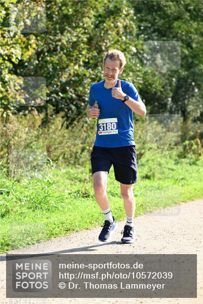 27.09.2026 - 35. Volkslauf durch das schöne Alstertal Dr. Thomas Lammeyer http://msf.ph/oto/10572039 27.09.2026 11:21:49 Laufen 3180 meine-sportfotos.de