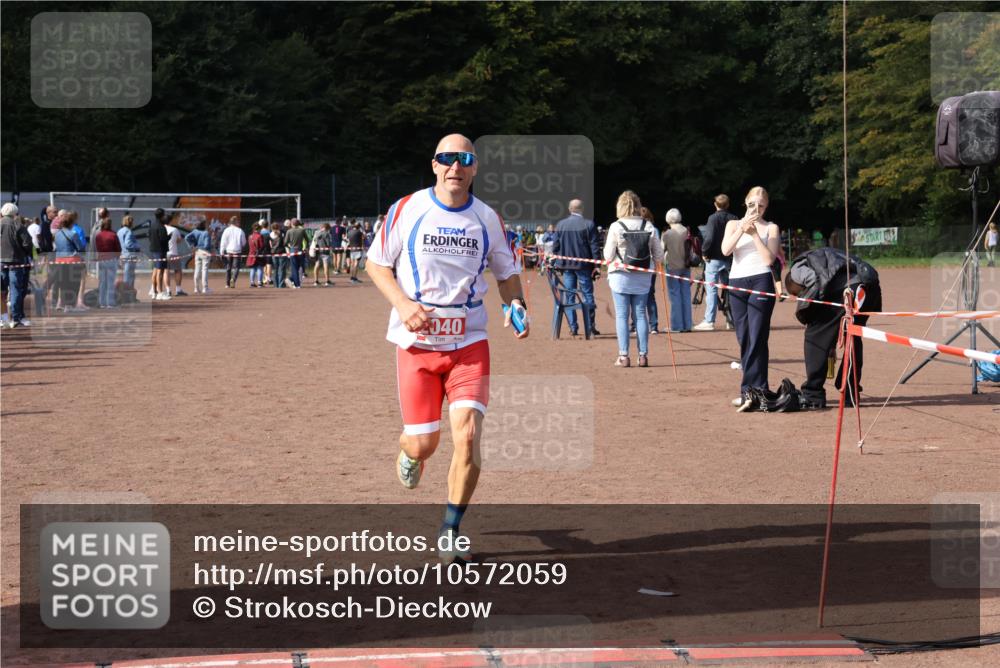 27.09.2026 - 35. Volkslauf durch das schöne Alstertal Strokosch-Dieckow http://msf.ph/oto/10572059 27.09.2026 12:21:07 Ziel 2040 meine-sportfotos.de