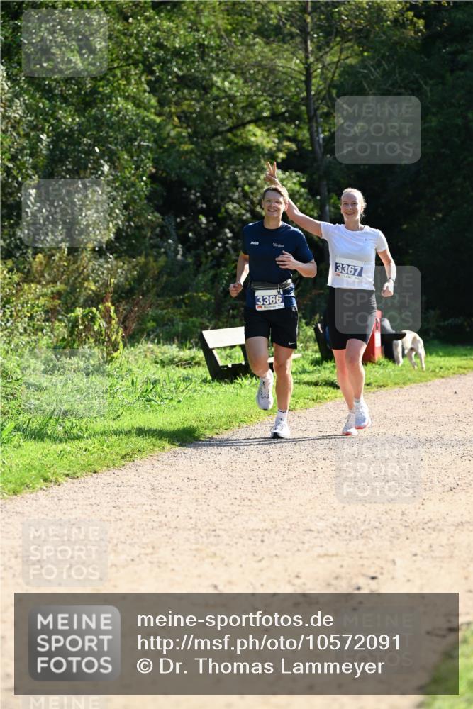 27.09.2026 - 35. Volkslauf durch das schöne Alstertal Dr. Thomas Lammeyer http://msf.ph/oto/10572091 27.09.2026 11:22:03 Laufen 3366, 3367 meine-sportfotos.de