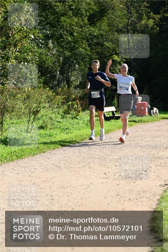 27.09.2026 - 35. Volkslauf durch das schöne Alstertal Dr. Thomas Lammeyer http://msf.ph/oto/10572101 27.09.2026 11:22:04 Laufen 3366, 3367 meine-sportfotos.de