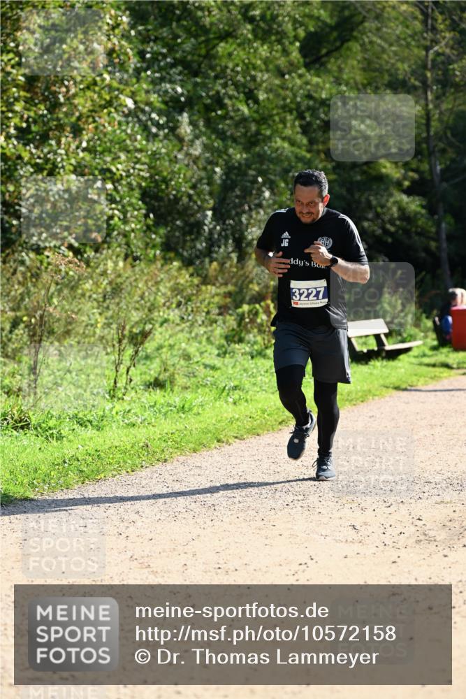 27.09.2026 - 35. Volkslauf durch das schöne Alstertal Dr. Thomas Lammeyer http://msf.ph/oto/10572158 27.09.2026 11:22:14 Laufen 3227 meine-sportfotos.de