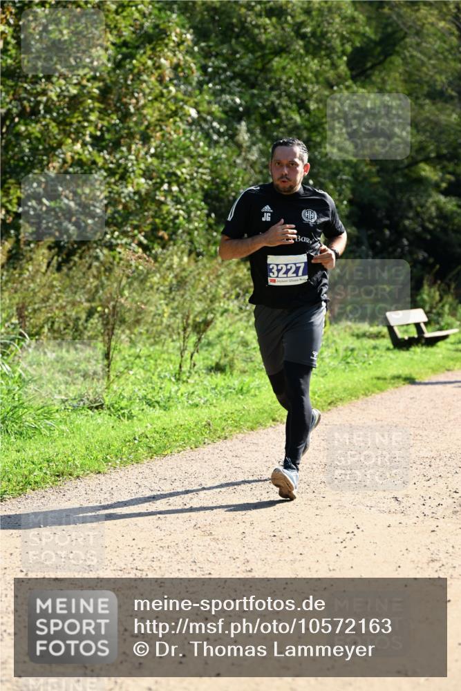 27.09.2026 - 35. Volkslauf durch das schöne Alstertal Dr. Thomas Lammeyer http://msf.ph/oto/10572163 27.09.2026 11:22:15 Laufen 3227 meine-sportfotos.de