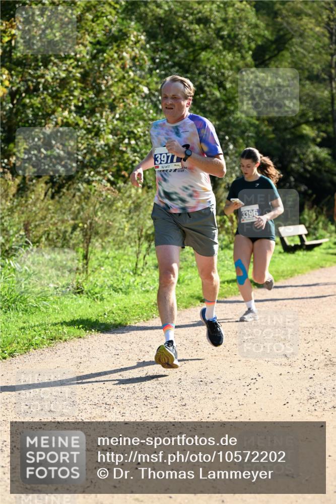 27.09.2026 - 35. Volkslauf durch das schöne Alstertal Dr. Thomas Lammeyer http://msf.ph/oto/10572202 27.09.2026 11:22:20 Laufen 3977, 3396 meine-sportfotos.de