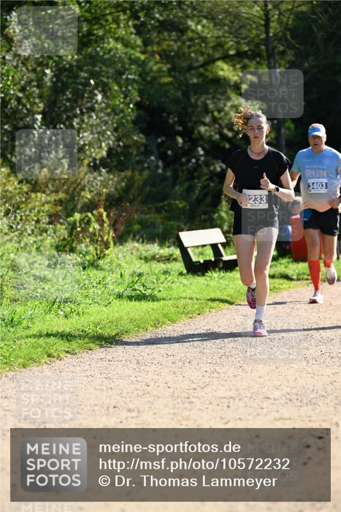 27.09.2026 - 35. Volkslauf durch das schöne Alstertal Dr. Thomas Lammeyer http://msf.ph/oto/10572232 27.09.2026 11:22:26 Laufen 233, 3403 meine-sportfotos.de