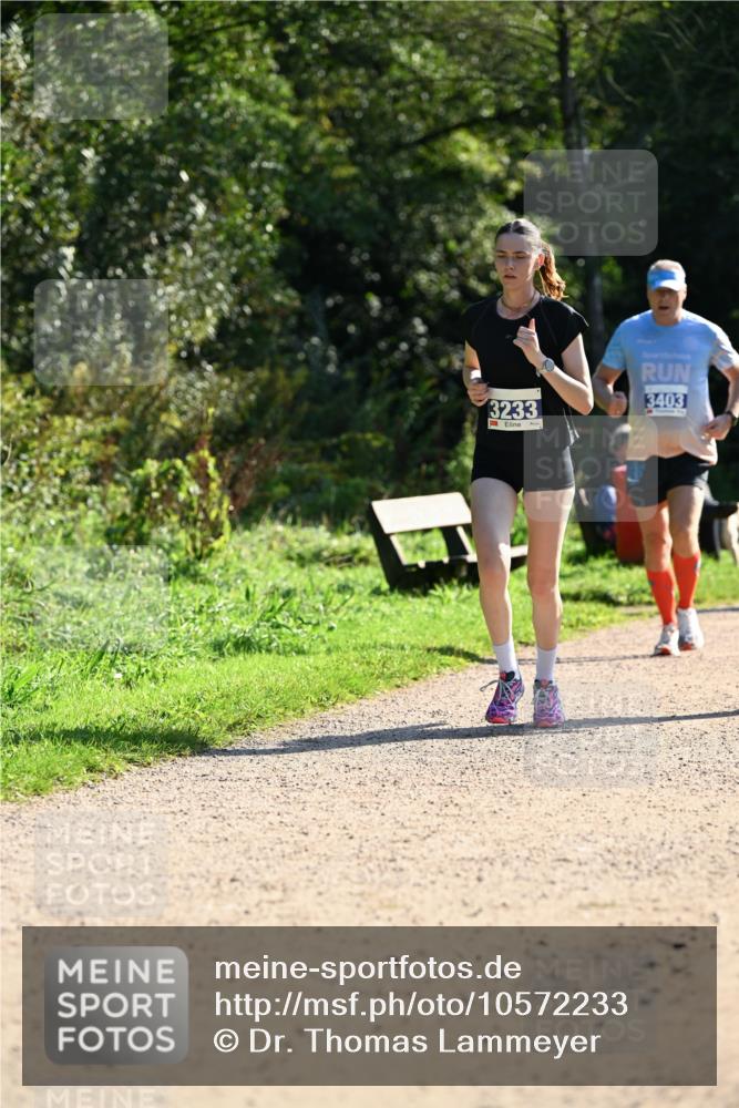 27.09.2026 - 35. Volkslauf durch das schöne Alstertal Dr. Thomas Lammeyer http://msf.ph/oto/10572233 27.09.2026 11:22:26 Laufen 3233, 3403 meine-sportfotos.de