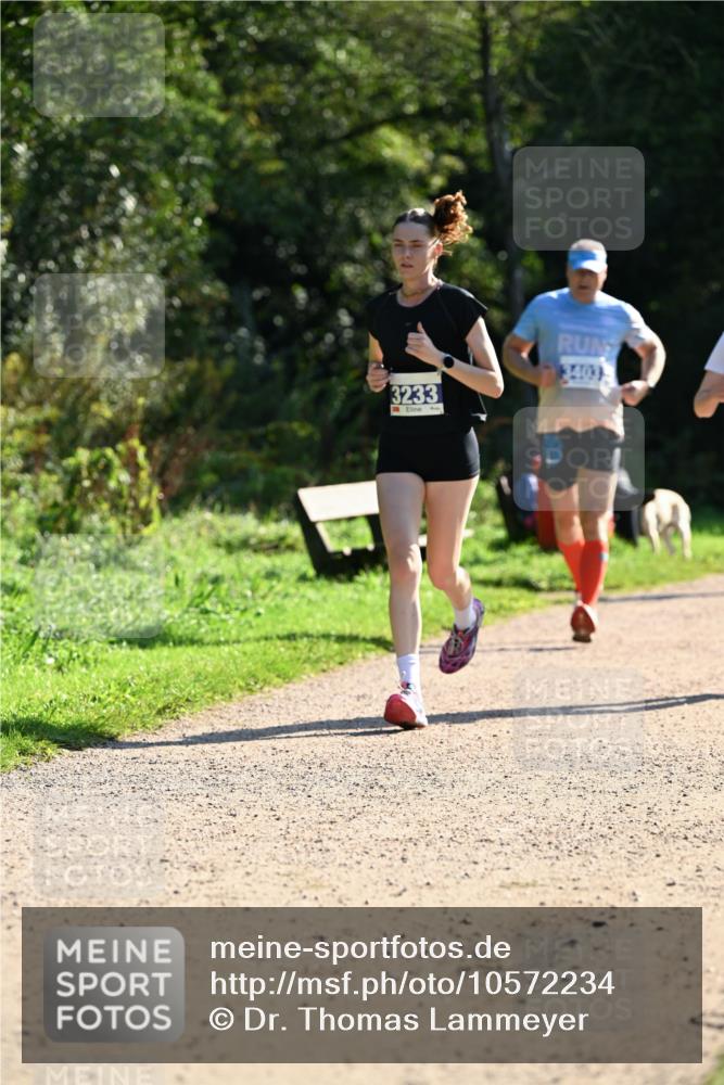 27.09.2026 - 35. Volkslauf durch das schöne Alstertal Dr. Thomas Lammeyer http://msf.ph/oto/10572234 27.09.2026 11:22:26 Laufen 3233, 3403 meine-sportfotos.de