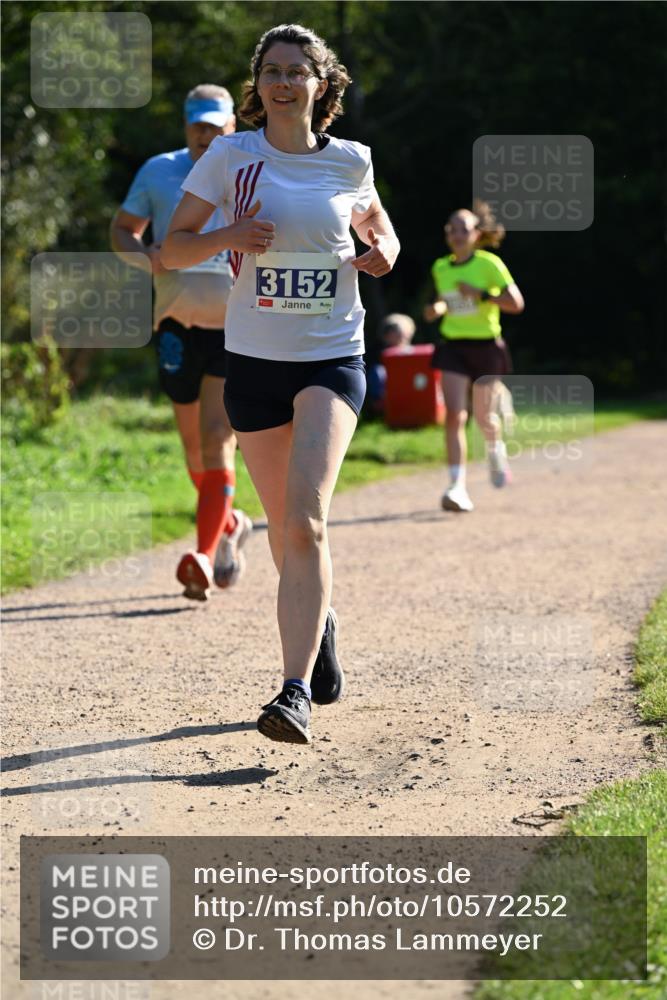 27.09.2026 - 35. Volkslauf durch das schöne Alstertal Dr. Thomas Lammeyer http://msf.ph/oto/10572252 27.09.2026 11:22:29 Laufen 3152 meine-sportfotos.de