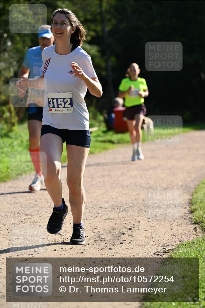27.09.2026 - 35. Volkslauf durch das schöne Alstertal Dr. Thomas Lammeyer http://msf.ph/oto/10572254 27.09.2026 11:22:29 Laufen 3152 meine-sportfotos.de