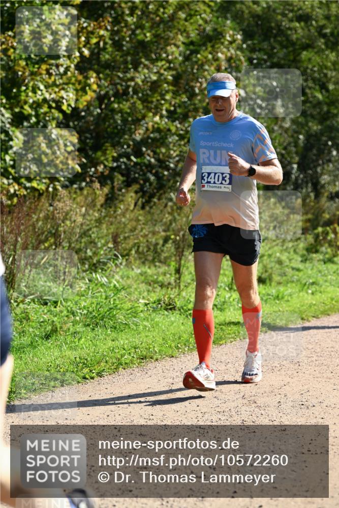 27.09.2026 - 35. Volkslauf durch das schöne Alstertal Dr. Thomas Lammeyer http://msf.ph/oto/10572260 27.09.2026 11:22:30 Laufen 3403 meine-sportfotos.de
