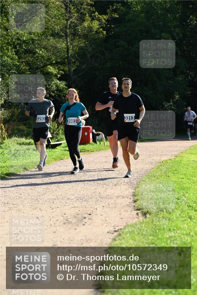 27.09.2026 - 35. Volkslauf durch das schöne Alstertal Dr. Thomas Lammeyer http://msf.ph/oto/10572349 27.09.2026 11:23:23 Laufen 3293, 3983, 3313 meine-sportfotos.de