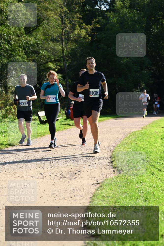 27.09.2026 - 35. Volkslauf durch das schöne Alstertal Dr. Thomas Lammeyer http://msf.ph/oto/10572355 27.09.2026 11:23:24 Laufen 3293, 983, 3313 meine-sportfotos.de