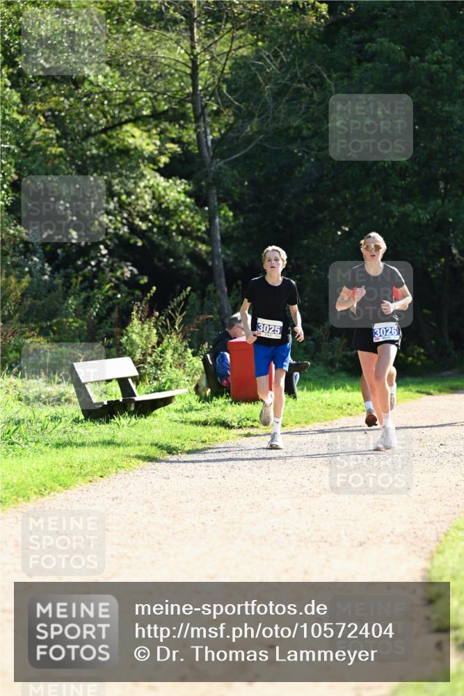 27.09.2026 - 35. Volkslauf durch das schöne Alstertal Dr. Thomas Lammeyer http://msf.ph/oto/10572404 27.09.2026 11:23:33 Laufen 3025, 3026 meine-sportfotos.de