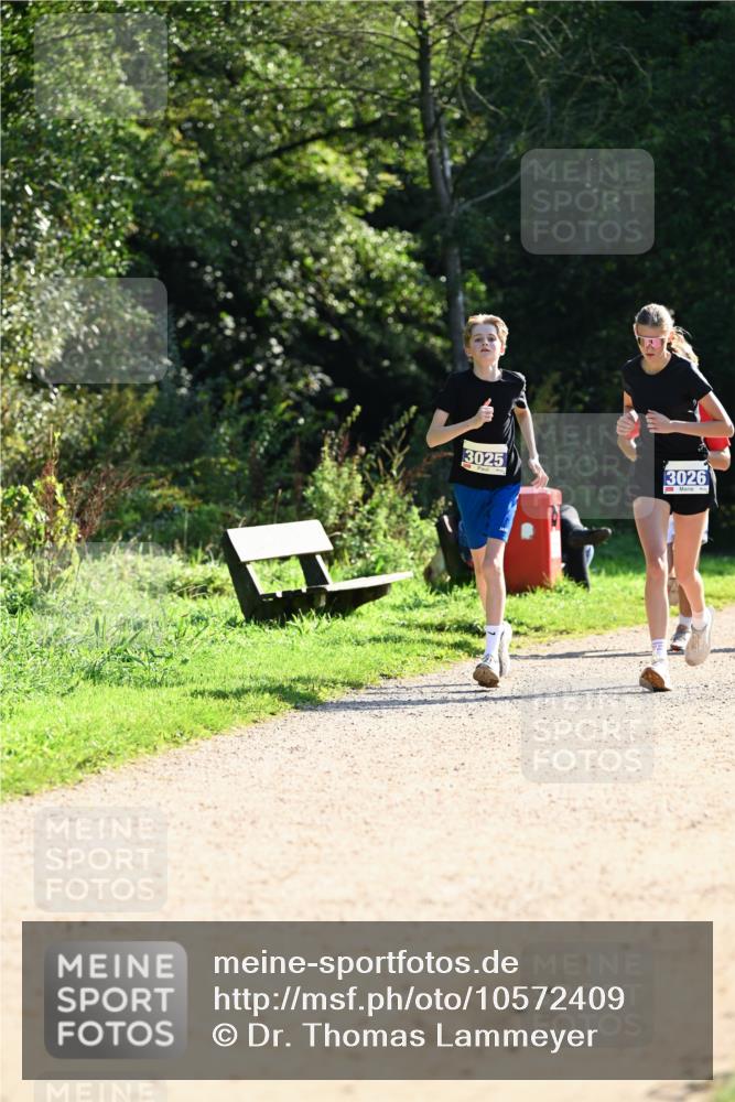 27.09.2026 - 35. Volkslauf durch das schöne Alstertal Dr. Thomas Lammeyer http://msf.ph/oto/10572409 27.09.2026 11:23:33 Laufen 3025, 3026 meine-sportfotos.de
