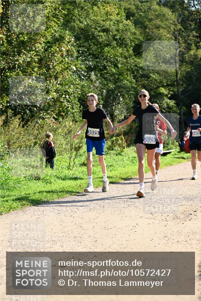 27.09.2026 - 35. Volkslauf durch das schöne Alstertal Dr. Thomas Lammeyer http://msf.ph/oto/10572427 27.09.2026 11:23:36 Laufen 3025, 3026, 3405 meine-sportfotos.de
