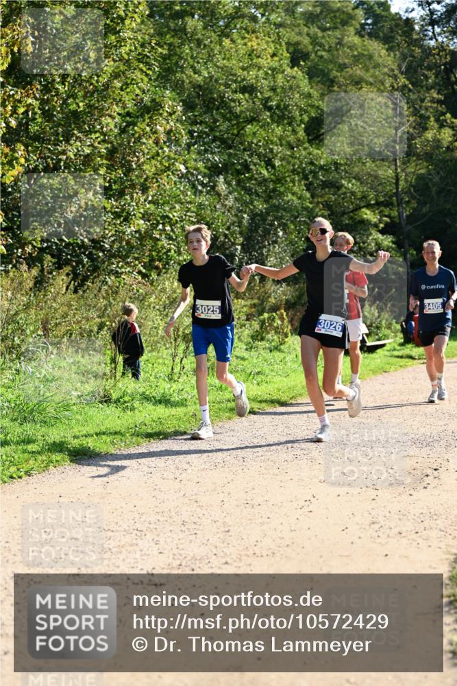 27.09.2026 - 35. Volkslauf durch das schöne Alstertal Dr. Thomas Lammeyer http://msf.ph/oto/10572429 27.09.2026 11:23:37 Laufen 3025, 3026, 3405 meine-sportfotos.de