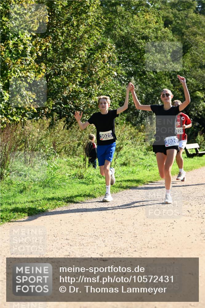 27.09.2026 - 35. Volkslauf durch das schöne Alstertal Dr. Thomas Lammeyer http://msf.ph/oto/10572431 27.09.2026 11:23:37 Laufen 3025, 229, 3026 meine-sportfotos.de