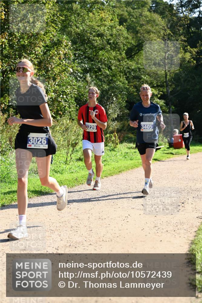 27.09.2026 - 35. Volkslauf durch das schöne Alstertal Dr. Thomas Lammeyer http://msf.ph/oto/10572439 27.09.2026 11:23:38 Laufen 3026, 229, 3405 meine-sportfotos.de