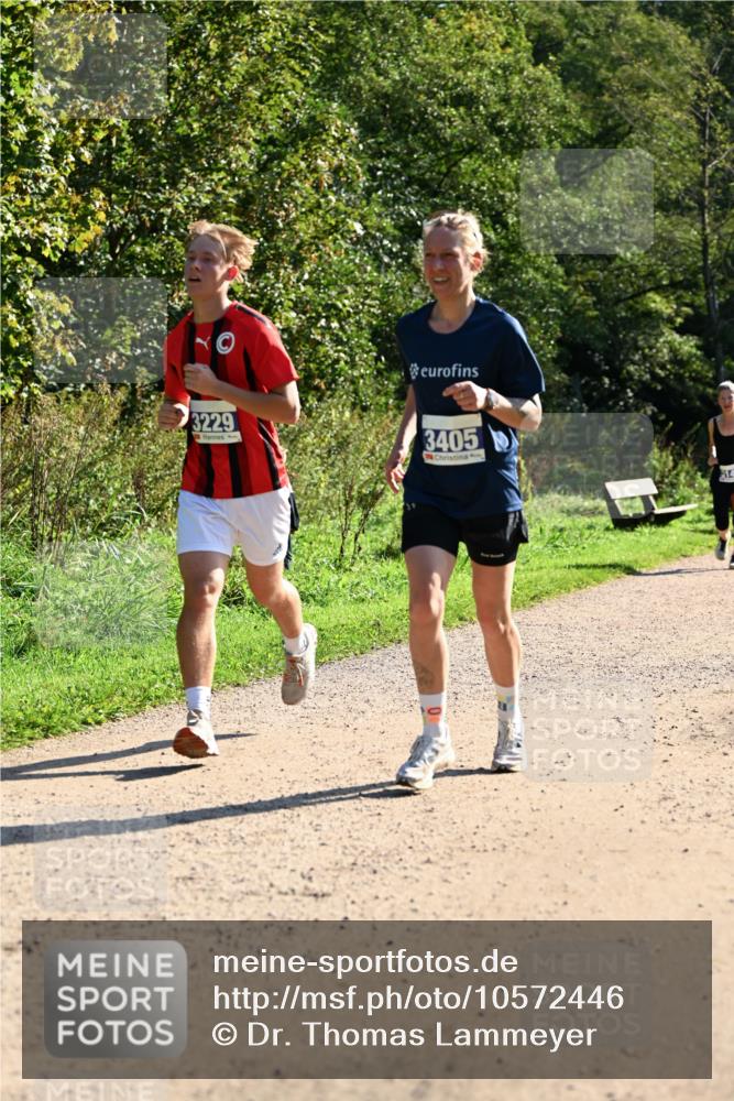 27.09.2026 - 35. Volkslauf durch das schöne Alstertal Dr. Thomas Lammeyer http://msf.ph/oto/10572446 27.09.2026 11:23:39 Laufen 3229, 3405, 314 meine-sportfotos.de