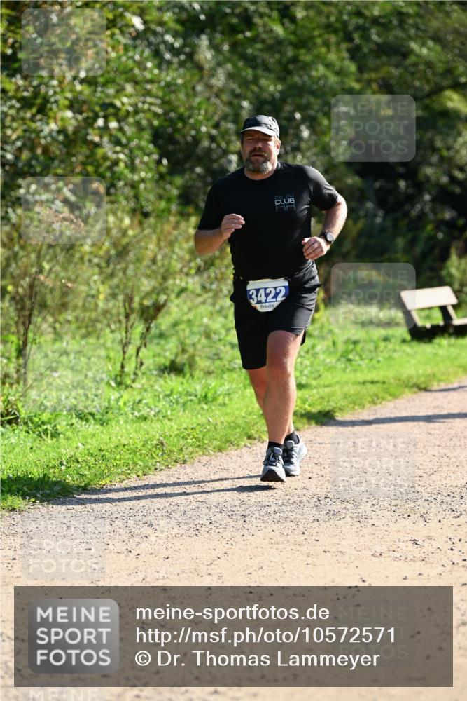 27.09.2026 - 35. Volkslauf durch das schöne Alstertal Dr. Thomas Lammeyer http://msf.ph/oto/10572571 27.09.2026 11:24:06 Laufen 3422 meine-sportfotos.de